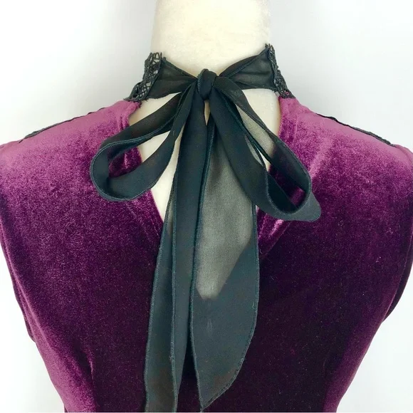 Le Château velvet and lace top - Picture 5 of 7